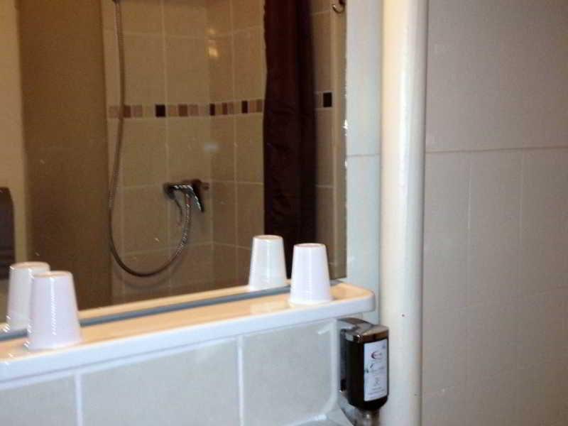 Hotel Vieille Tour Rouen Esterno foto